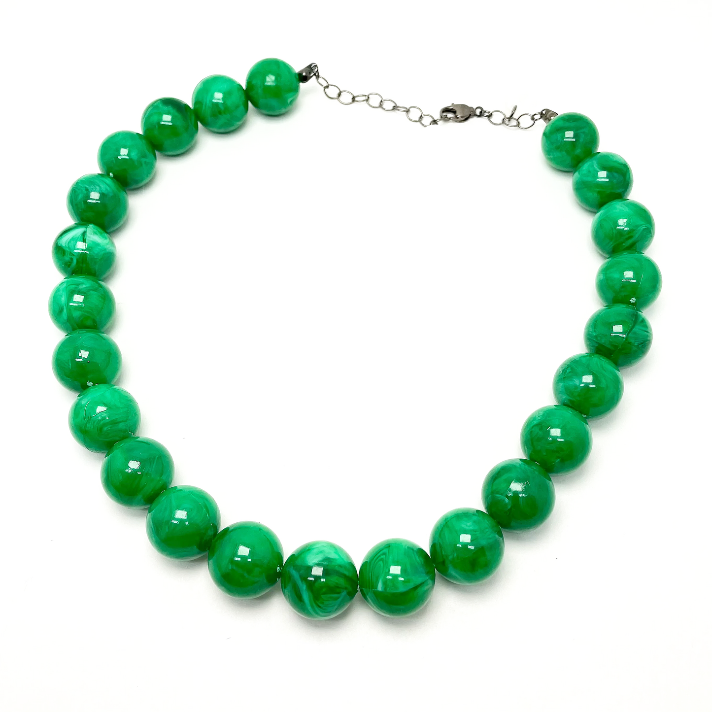 Glossy Emerald-Green round Bead Necklace