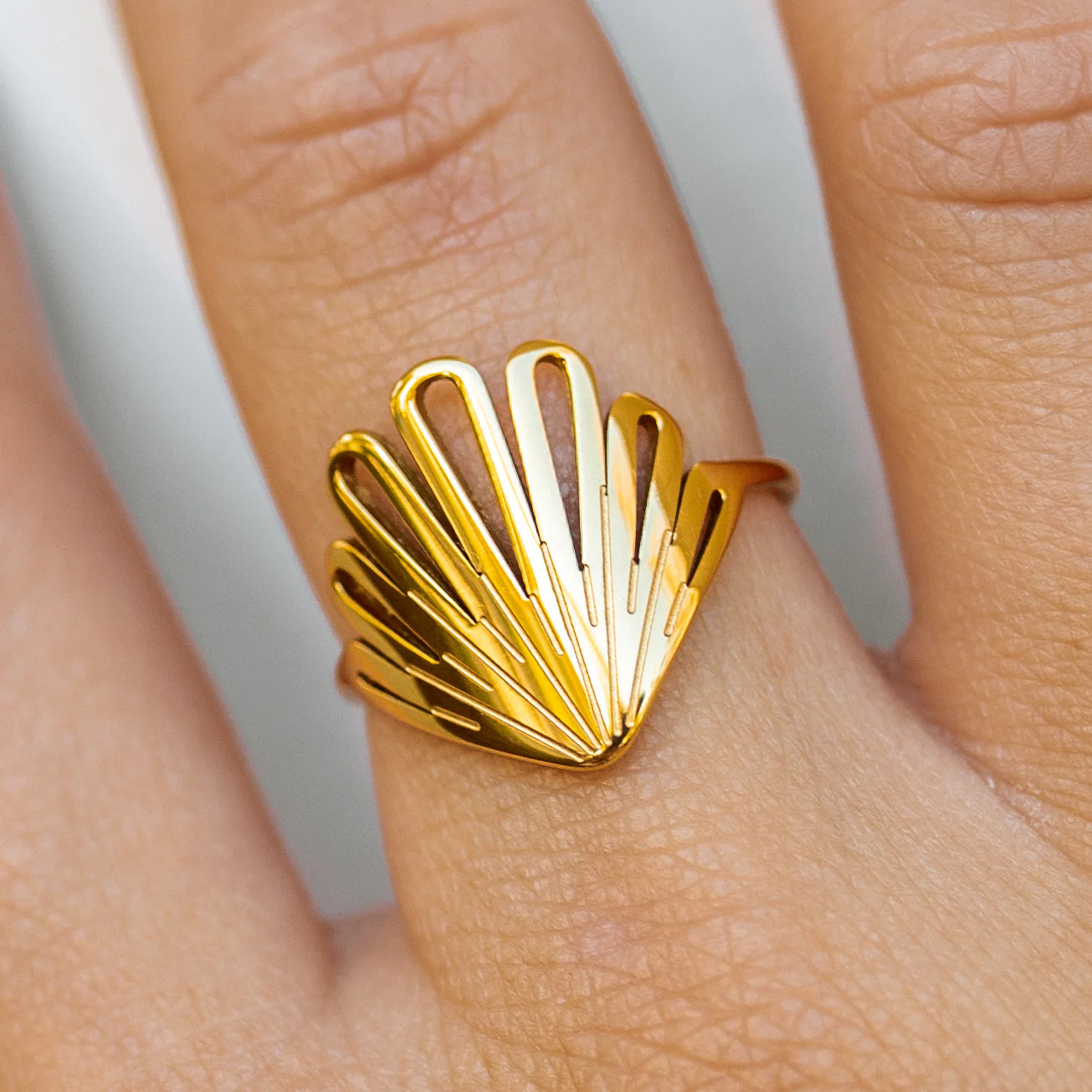 Shelly Ring