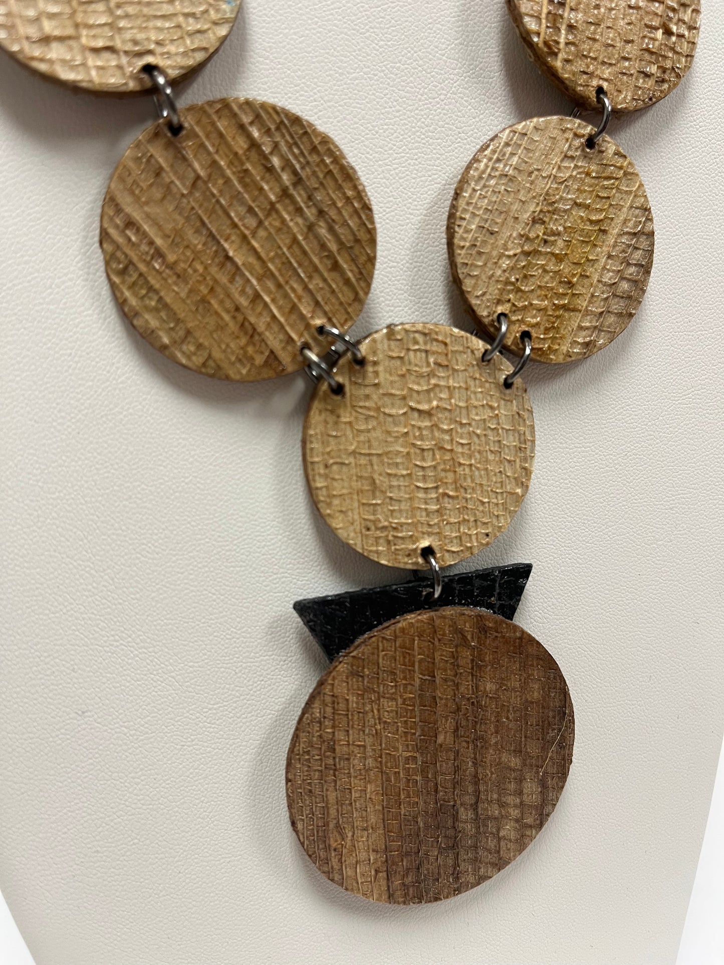 Triangle Accent Round Necklace Set | Unique Jewelry | She She's Closet