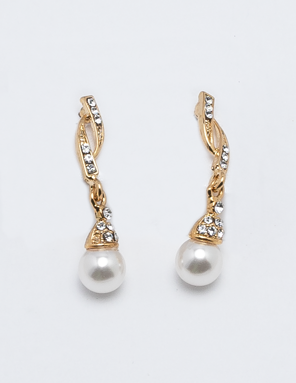Gold-Tone Necklace And Matching Pearl Drop Earrings