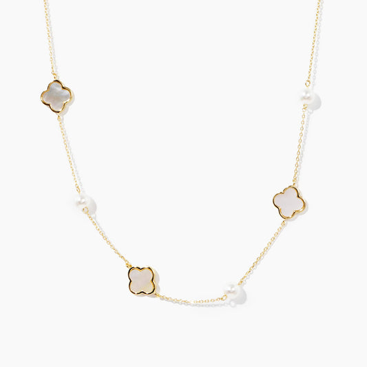 Lucky Clover mother of pearl Necklace / Minimalist Four Leaf