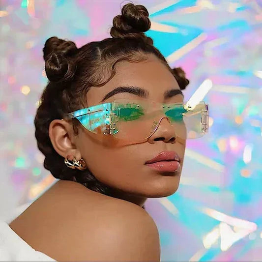 Elevate Your Style with She She’s Closet’s Chic Sunglasses Collection