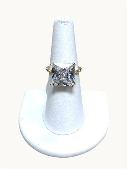 Nadia Ring