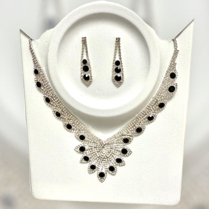 Black Aura Necklace Set