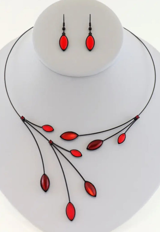 Bohemian Glass  Shades of Red Necklace Set