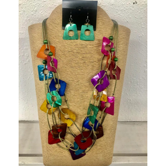 Vibrant Kabbi Shell Necklace Set