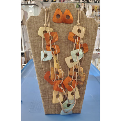 Multi-Color Kabbi Shell Necklace Set